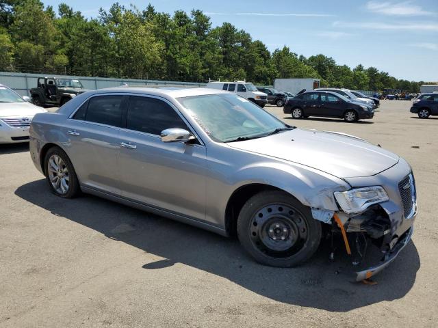 2C3CCAKG3GH344145 - 2016 CHRYSLER 300C SILVER photo 4