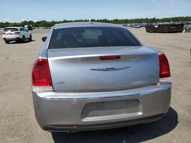 2C3CCAKG3GH344145 - 2016 CHRYSLER 300C SILVER photo 6