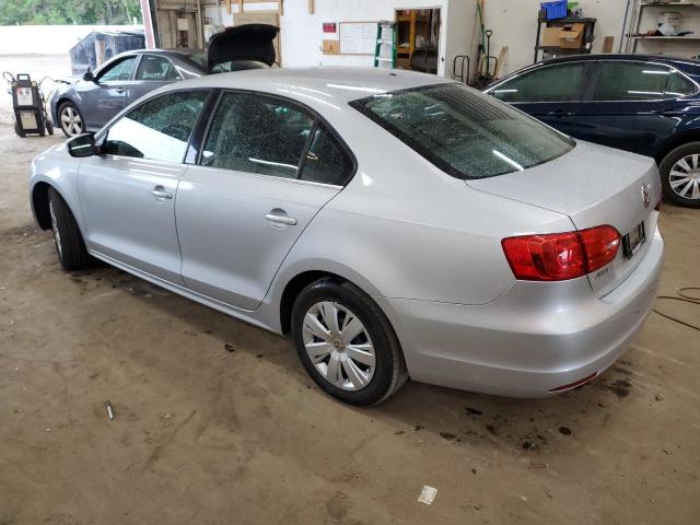 3VWDX7AJ1DM374369 - 2013 VOLKSWAGEN JETTA SE SILVER photo 2