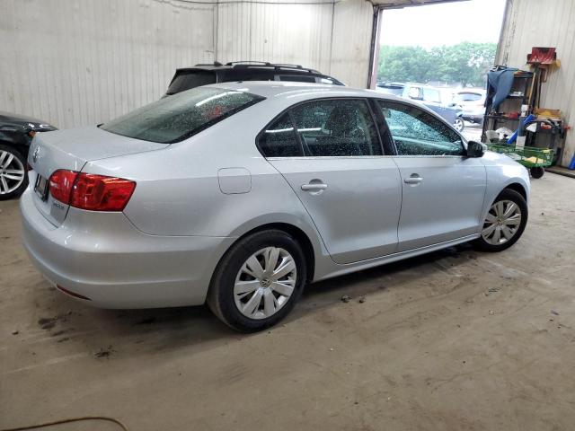 3VWDX7AJ1DM374369 - 2013 VOLKSWAGEN JETTA SE SILVER photo 3