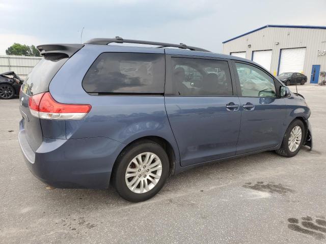 5TDYK3DC5DS375534 - 2013 TOYOTA SIENNA XLE BLUE photo 3