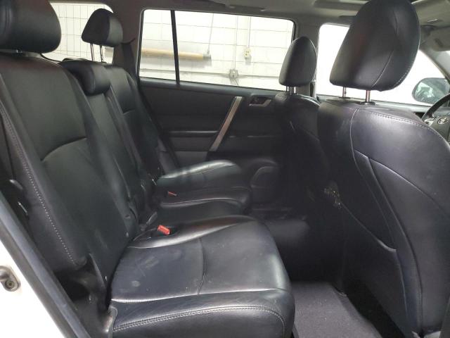 5TDBK3EH6CS172649 - 2012 TOYOTA HIGHLANDER BASE Սպիտակ լուսանկար 11