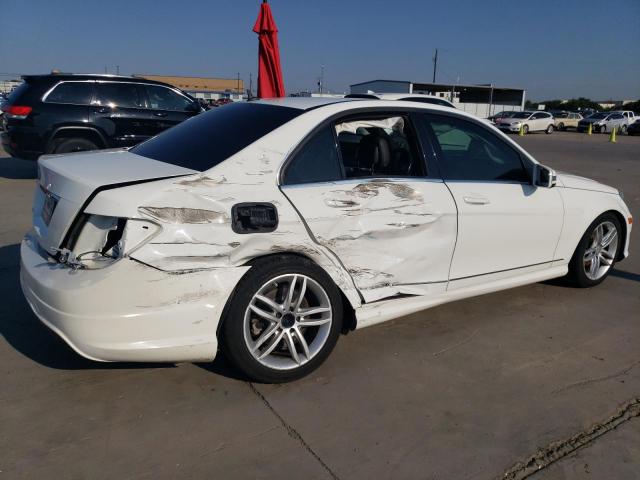 WDDGF4HB9DR268594 - 2013 MERCEDES-BENZ C 250 WHITE photo 3