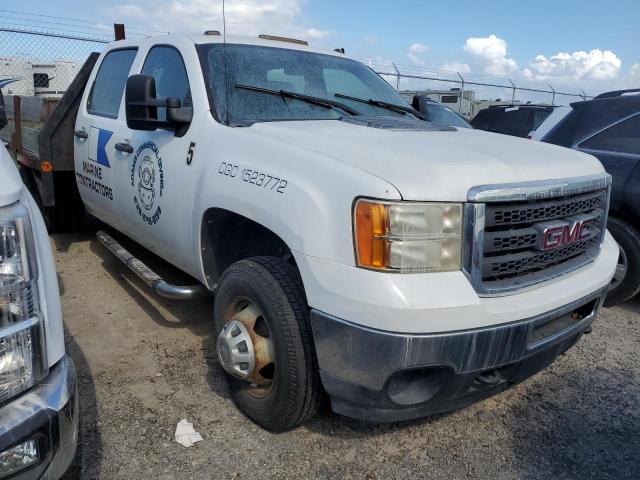 1GD422CG9BF207031 - 2011 GMC SIERRA K3500 WHITE photo 1