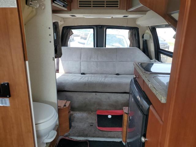 1GCWGFCA1B1175142 - 2011 CHEVROLET EXPRESS G2 SILVER photo 10