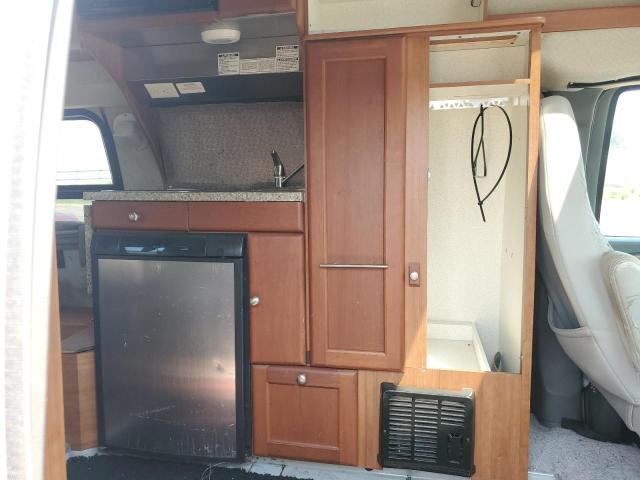 1GCWGFCA1B1175142 - 2011 CHEVROLET EXPRESS G2 SILVER photo 11