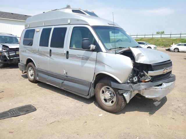 1GCWGFCA1B1175142 - 2011 CHEVROLET EXPRESS G2 SILVER photo 4
