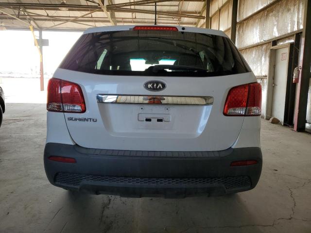 5XYKT3A12CG296002 - 2012 KIA SORENTO BASE WHITE photo 6