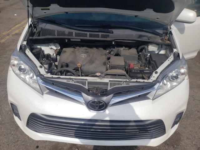 5TDYZ3DC1KS006825 - 2019 TOYOTA SIENNA XLE WHITE photo 12