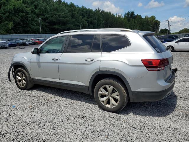 1V2KR2CA2JC545355 - 2018 VOLKSWAGEN ATLAS SE Silber Foto 2