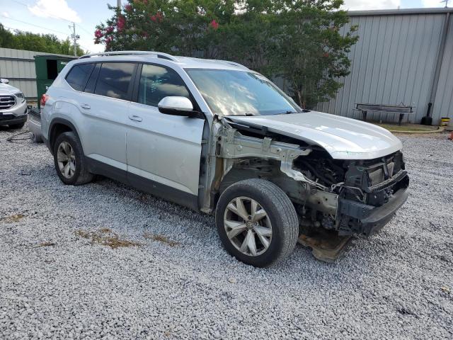 1V2KR2CA2JC545355 - 2018 VOLKSWAGEN ATLAS SE Silber Foto 4