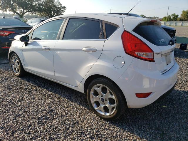 3FADP4FJ6DM218621 - 2013 FORD FIESTA TITANIUM WHITE photo 2