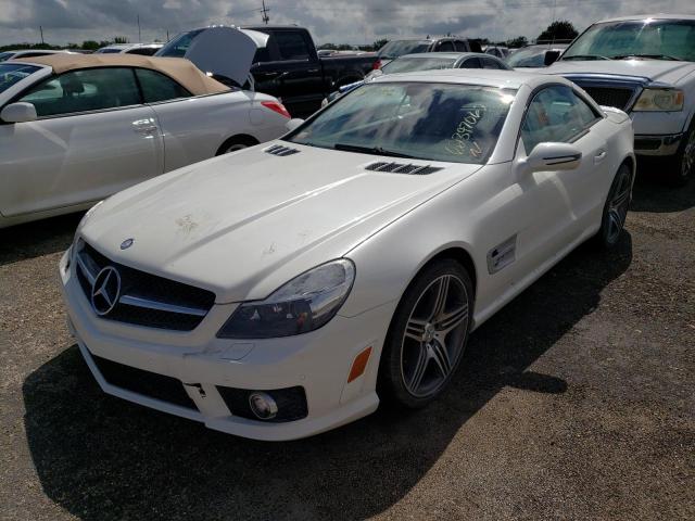 WDBSK70F29F152290 - 2009 MERCEDES-BENZ SL 63 AMG WHITE photo 2