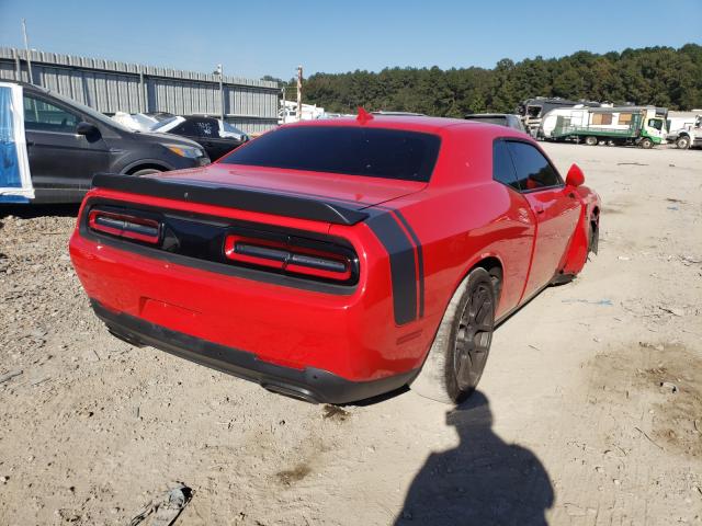 2C3CDZFJ5GH118982 - 2016 DODGE CHALLENGER R/T SCAT PACK RED photo 4