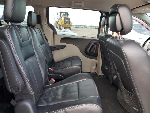 2C4RC1BG0ER436519 - 2014 CHRYSLER TOWN & COU TOURING RED photo 11