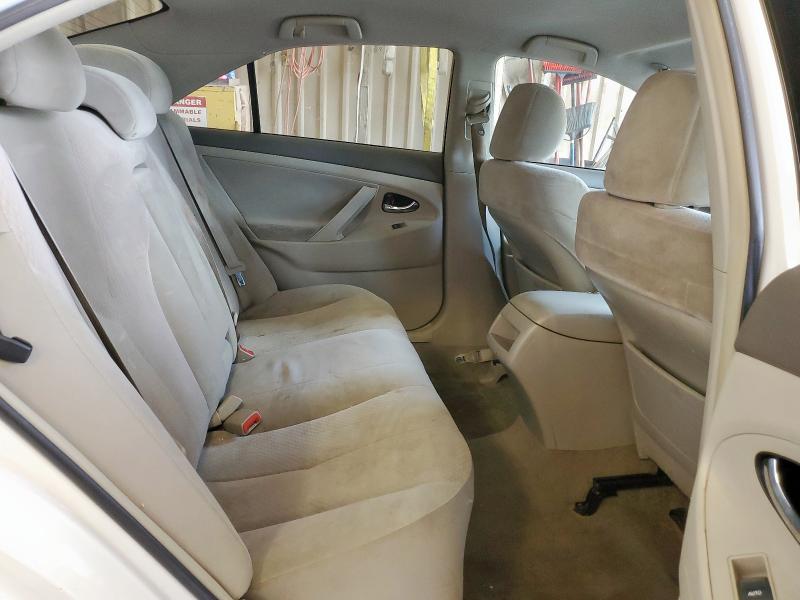 4T1BF3EK4BU586616 - 2011 TOYOTA CAMRY BASE Սպիտակ լուսանկար 10