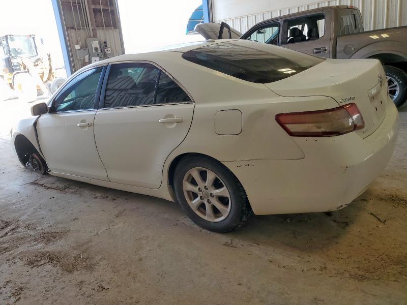 4T1BF3EK4BU586616 - 2011 TOYOTA CAMRY BASE Սպիտակ լուսանկար 2