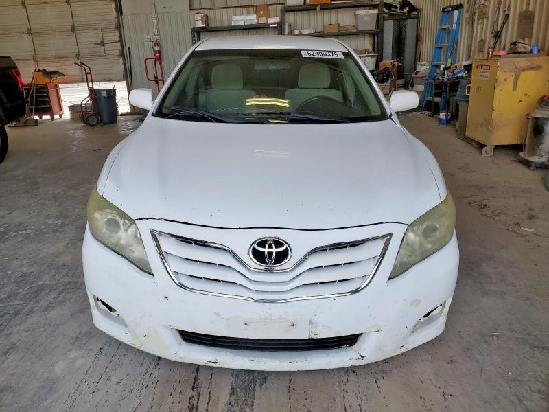 4T1BF3EK4BU586616 - 2011 TOYOTA CAMRY BASE Սպիտակ լուսանկար 5