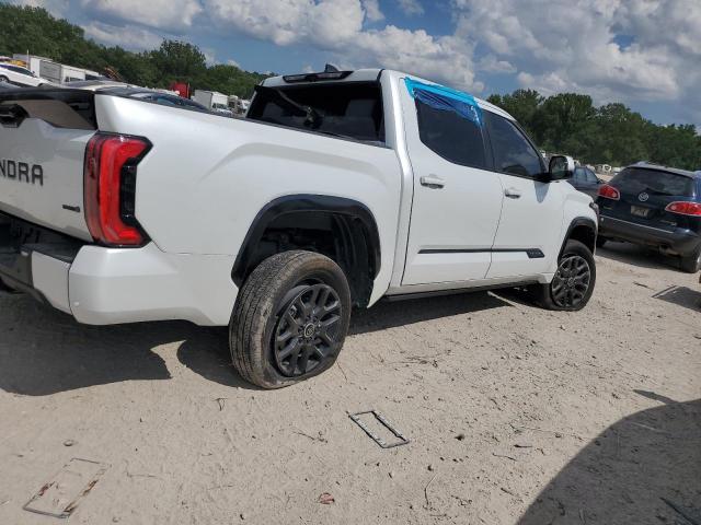 5TFNC5DB6RX051433 - 2024 TOYOTA TUNDRA CREWMAX PLATINUM Weiß Foto 3