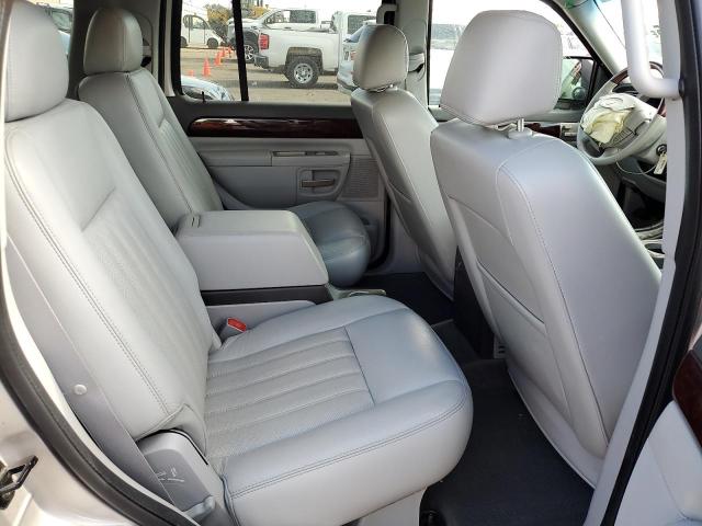 5LMEU88H94ZJ44370 - 2004 LINCOLN AVIATOR SILVER photo 11