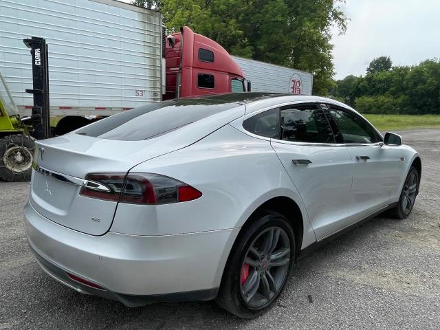 5YJSA1H15EFP38183 - 2014 TESLA MODEL S Gümüş foto 4