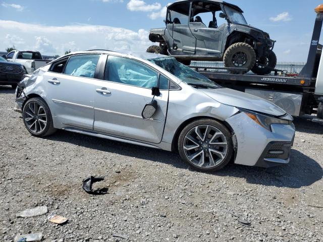 5YFS4MCE3MP064959 - 2021 TOYOTA COROLLA SE Silber Foto 4