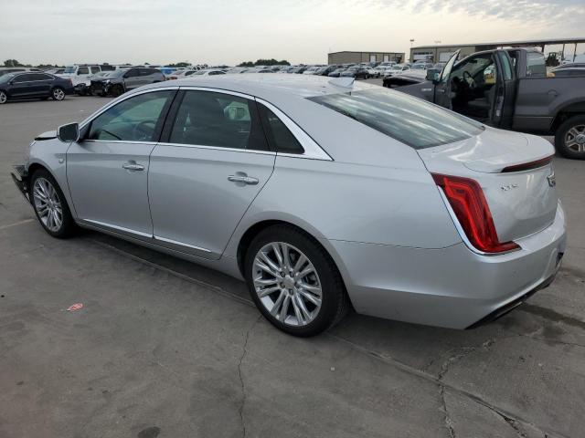 2G61M5S37K9125036 - 2019 CADILLAC XTS LUXURY SILVER photo 2