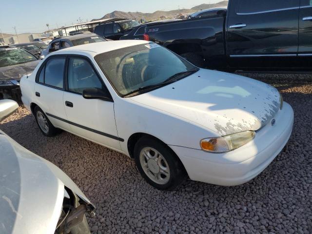 1Y1SK52861Z441269 - 2001 CHEVROLET GEO PRIZM BASE WHITE photo 4