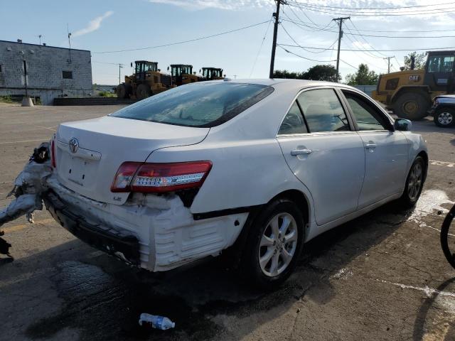 4T4BF3EK4BR138088 - 2011 TOYOTA CAMRY BASE WHITE photo 3