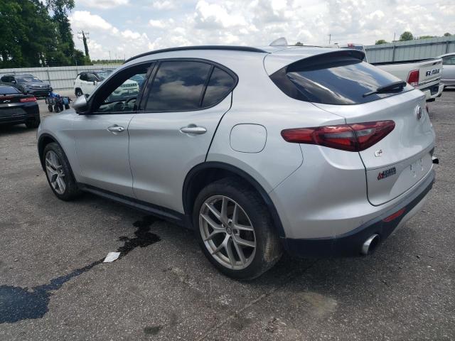 ZASFAKNN3J7B83028 - 2018 ALFA ROMEO STELVIO TI SPORT SILVER photo 2