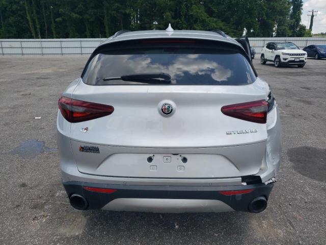ZASFAKNN3J7B83028 - 2018 ALFA ROMEO STELVIO TI SPORT SILVER photo 6