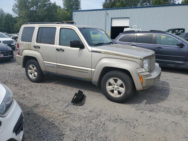 1J4PN2GK1AW162196 - 2010 JEEP LIBERTY SPORT TAN photo 4