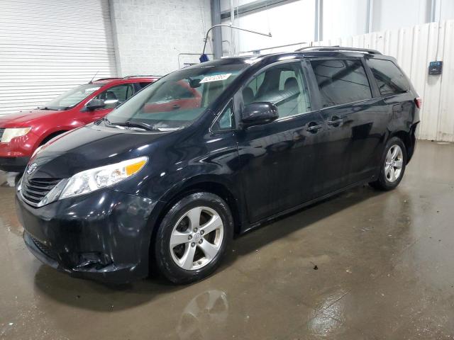 2016 TOYOTA SIENNA LE, 