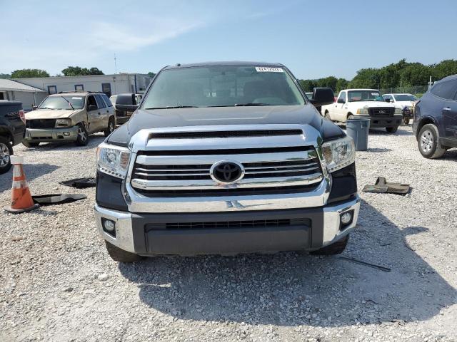 5TFUW5F15HX659143 - 2017 TOYOTA TUNDRA DOUBLE CAB SR/SR5 BLACK photo 5