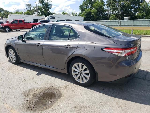 4T1B11HK7JU666814 - 2018 TOYOTA CAMRY L 石墨色 照片 2