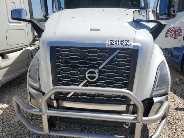 4V4NC9EH6NN296317 - 2022 VOLVO VN VNL WHITE photo 7