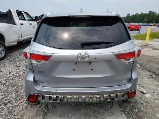 5TDKKRFH6GS503530 - 2016 TOYOTA HIGHLANDER XLE Արծաթագույն լուսանկար 6