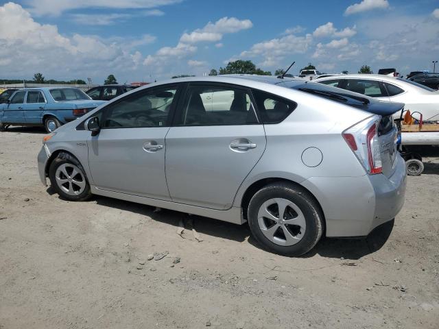 JTDKN3DU9F0443863 - 2015 TOYOTA PRIUS 银色 照片 2