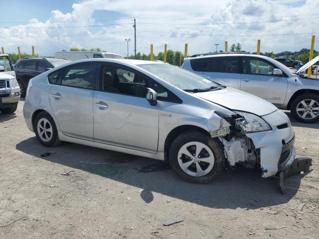 JTDKN3DU9F0443863 - 2015 TOYOTA PRIUS 银色 照片 4