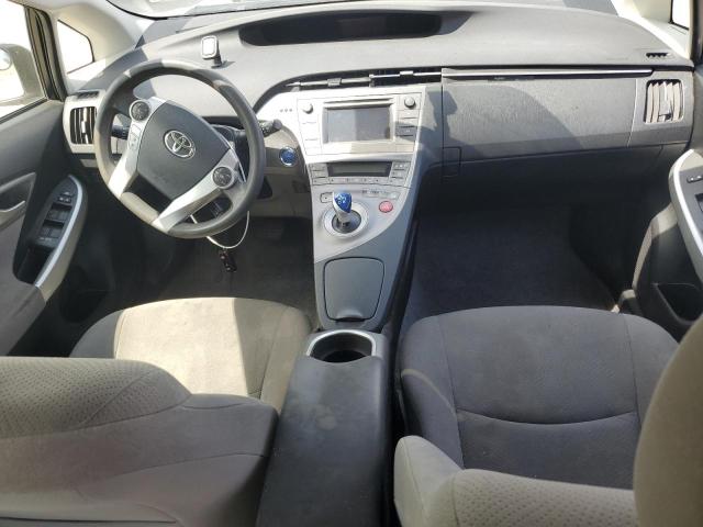 JTDKN3DU9F0443863 - 2015 TOYOTA PRIUS 银色 照片 8