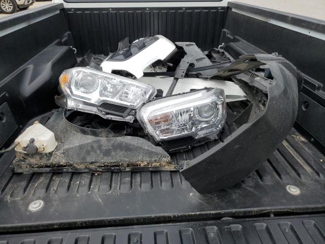 5TFRX5GNXHX096661 - 2017 TOYOTA TACOMA ACCESS CAB თეთრი ფოტო 12