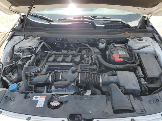 1HGCV1F49JA065005 - 2018 HONDA ACCORD EX WHITE photo 11