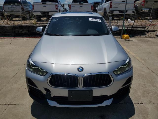 WBXYH9C08N5U12160 - 2022 BMW X2 SDRIVE28I SILVER photo 5