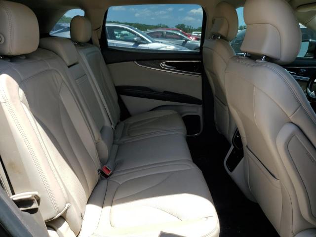 2LMPJ8LPXHBL15627 - 2017 LINCOLN MKX RESERVE Մոխրագույն լուսանկար 11