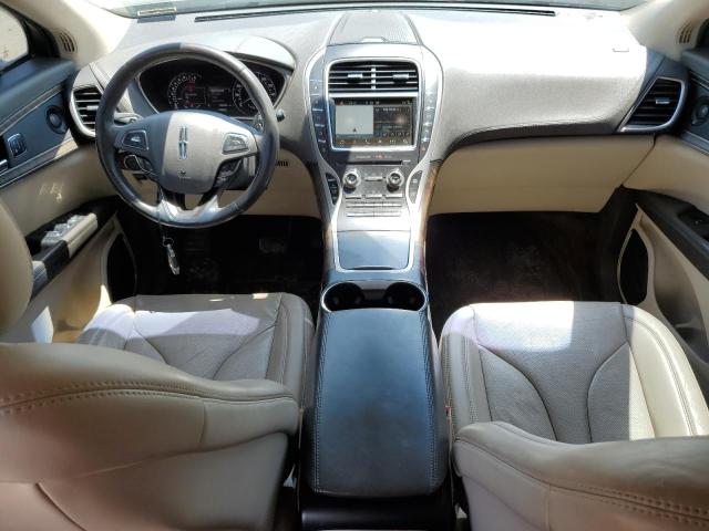 2LMPJ8LPXHBL15627 - 2017 LINCOLN MKX RESERVE Մոխրագույն լուսանկար 8