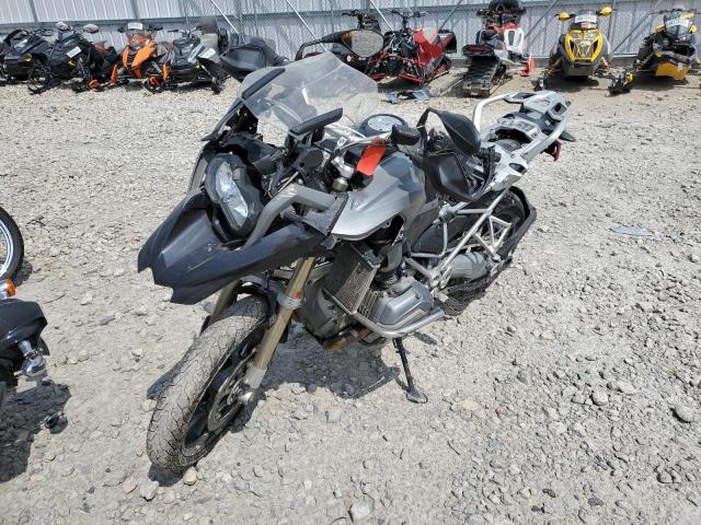 WB10A1102EZ186058 - 2014 BMW R1200 GS GRAY photo 2