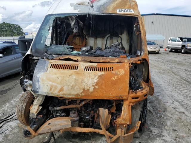 3C6TRVDG0JE108027 - 2018 RAM PROMASTER 2500 HIGH Weiß Foto 5