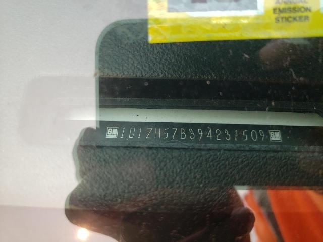 1G1ZH57B394231509 - 2009 CHEVROLET MALIBU 1LT WHITE photo 12