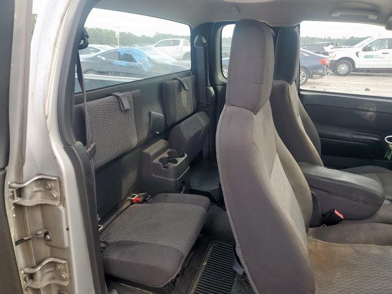 1GCESBF97C8115377 - 2012 CHEVROLET COLORADO Argent photo 10