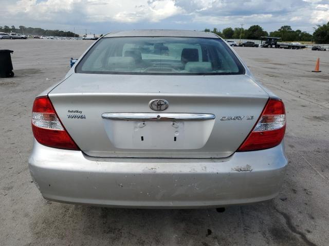 4T1BE32K94U832585 - 2004 TOYOTA CAMRY LE SILVER photo 6